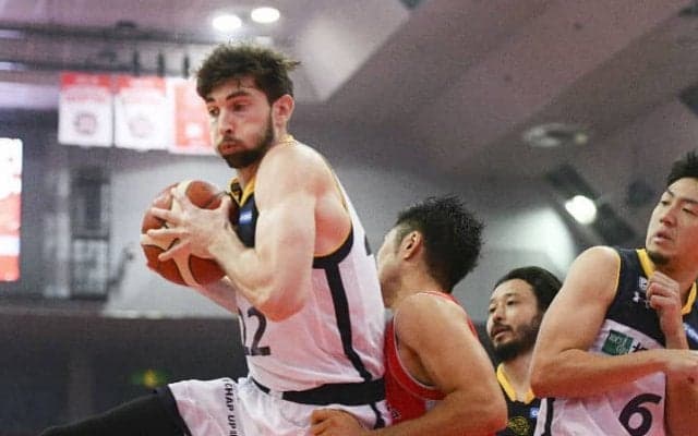 宇都宮ブレックスに強烈な追い風、ライアン・ロシターが日本国籍を取得