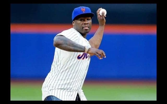 【MLB】“史上最低の始球式”が表彰される　目の前の男性にぶつける笑劇投球が再脚光