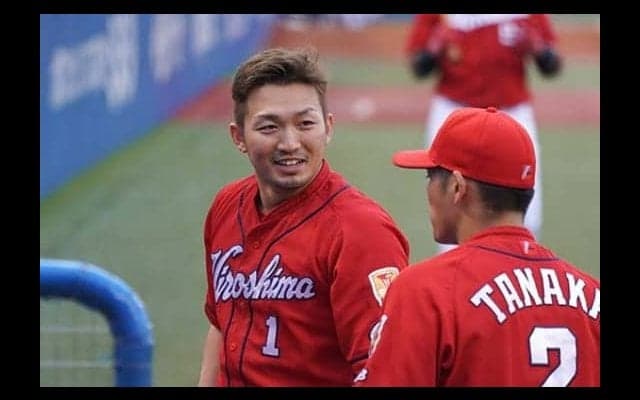 広島鈴木、愛理さんとの“カープユニ2S”が反響！　同僚今村も祝福「おめでとう！」