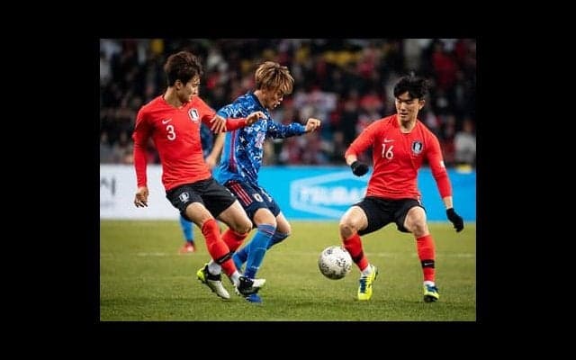 日韓戦で３バックのメリット見えず。選手は四苦八苦、戸惑っていた