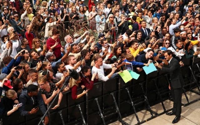 フェデラー、107歳のファンと対面！長年の夢叶える