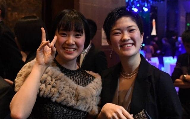 【卓球】ITTFスターアワード発表　選手はドレスアップした姿で登場