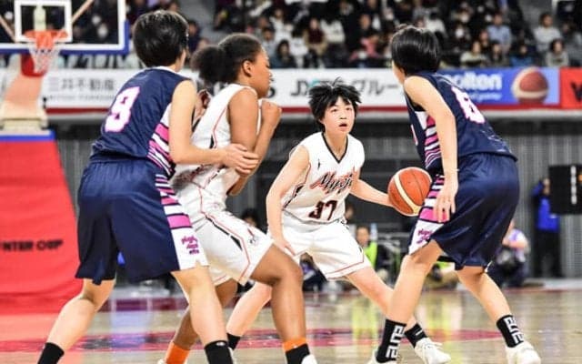 前半は苦しむも明星学園がディフェンスから立て直し県立湯沢翔北に勝利で初戦突破
