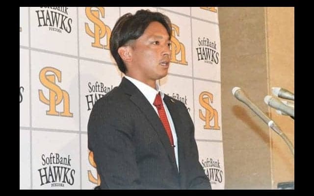 鷹東浜、2年連続減俸も復活に手応え　6月に右肘手術「不安なく腕を振れている」