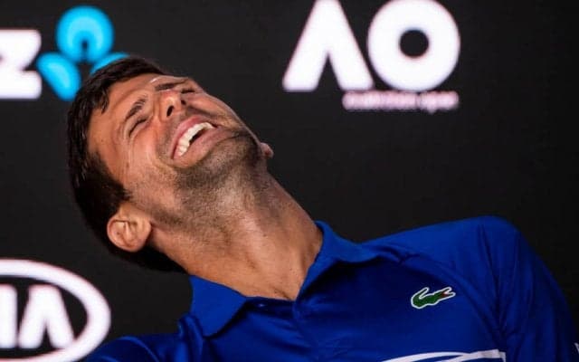 ジョコビッチとチチパスは歌を披露。テニス選手たちのクリスマスの過ごし方