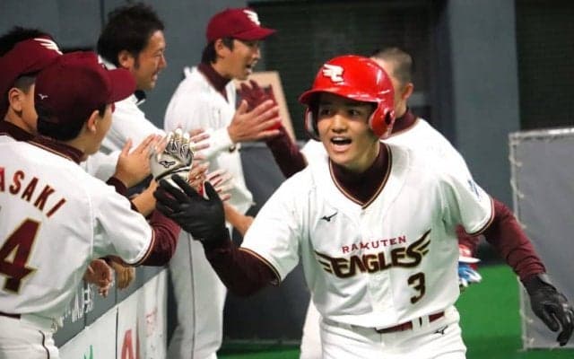 楽天ジュニアが連覇へフルスイングで猛打爆発！準決勝進出一番乗り