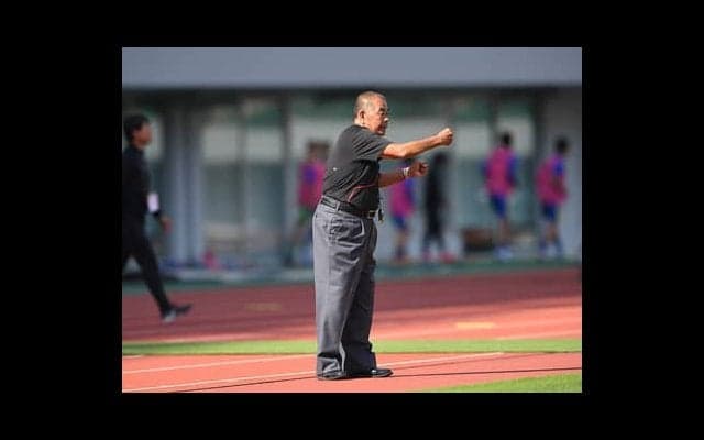 名将・小嶺忠敏は変化を恐れず。選手に寄り添う指導で今年も全国へ