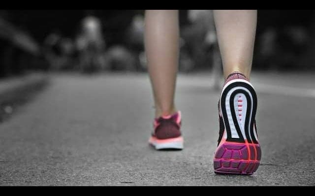 「箱根駅伝はナイキのためにあるのか」－厚底シューズ狂想曲を追う