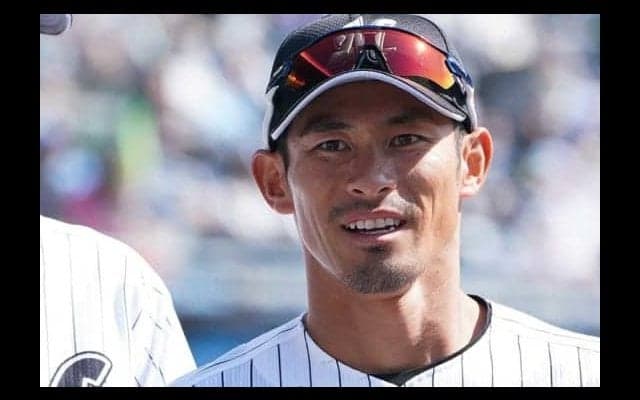 ロッテ、荻野の“奥様撮影”初詣写真を公開　ファン興奮「最高のお年玉」「キャー」