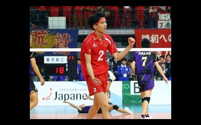 東亜学園、ギラギラ１６強！サラサラヘアのエース・井上が攻守ともに活躍／春高バレー