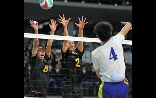 開智、強豪相手に力尽く　春高バレー