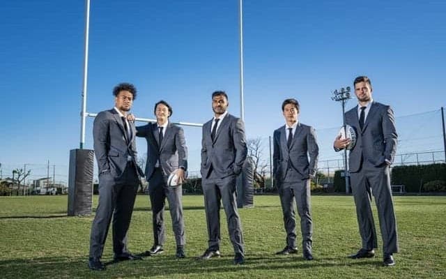 ジャパンラグビー トップリーグ「リコーブラックラムズ」公式オフィシャルスーツ発表