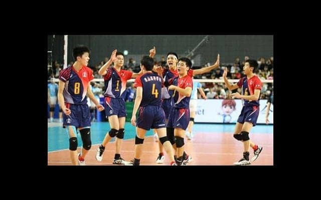 男子の東山が決勝進出　松本国際にストレート勝ち　春高バレー速報（３）