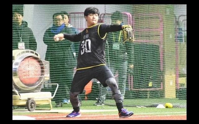 鷹ドラ1佐藤、工藤監督の「周東並の足」に戸惑い　俊足武器も「レベルが違います」