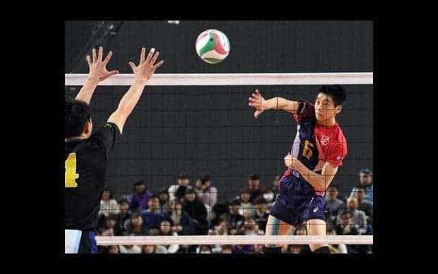 春高バレー初優勝の東山　自在の攻め、「４枚攻撃」磨く