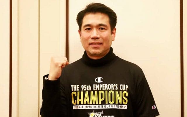 人情派指揮官、伊佐勉「普通にサラリーマンをして、趣味のバスケをシニアでやっていた」かもしれない男が日本一に