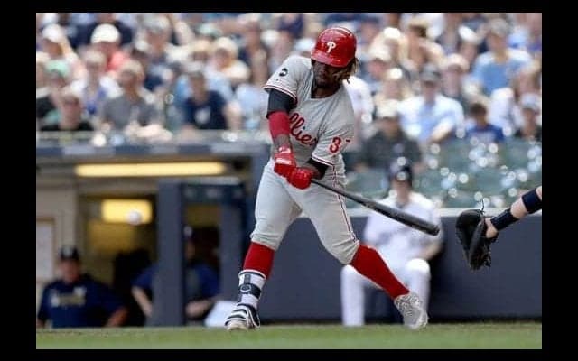 【MLB】フィリーズの“DV男”ヘレーラが事実上の戦力外通告　残り契約金は18億円超え