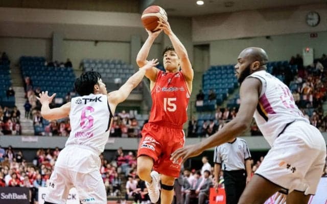 千葉ジェッツの『タフショットを打たない』オフェンスが成功、秋田ノーザンハピネッツに96-75と快勝