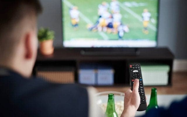 テレビ依存から脱却へ。NFLが放送の多様化に向けて実験