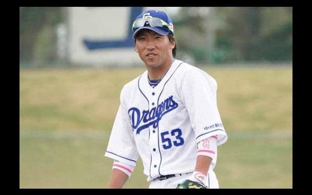 元中日・亀澤、琉球BOのユニ姿を披露　鷹時代の同僚・李杜軒と2ショット