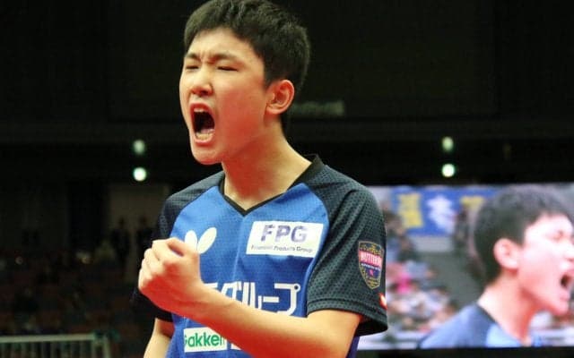 【速報】張本智和、2年ぶりの決勝へ　高校生王者・戸上との大激戦制す＜全日本卓球2020＞