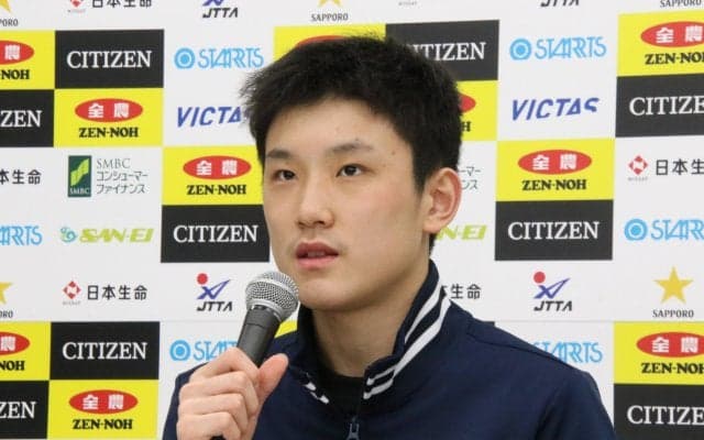 張本智和、悔しさにじむ準V　「また一からやるしかない」＜全日本卓球2020＞
