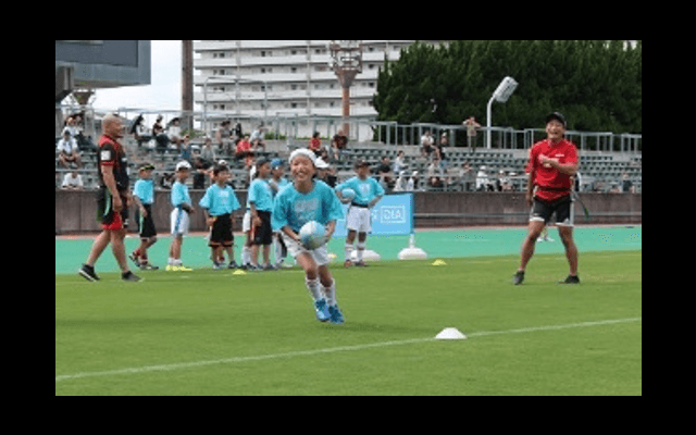 ラグビー経験のない小学生に向けたタグラグビー教室「AIG Tag Rugby Tour」開催