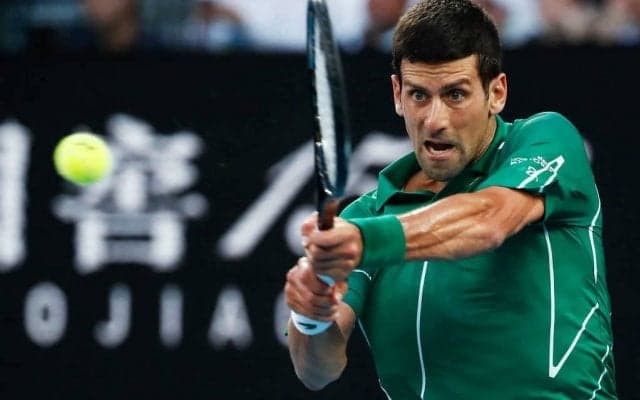 【速報】ジョコビッチが苦しみながらも第1セットを先取。フェデラーとの準決勝