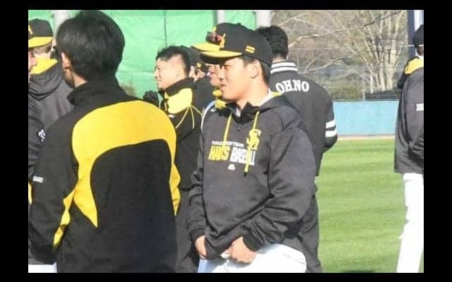 鷹のドラ2海野、右肘に違和感訴えて別メニュー調整　「感覚的に分からない」