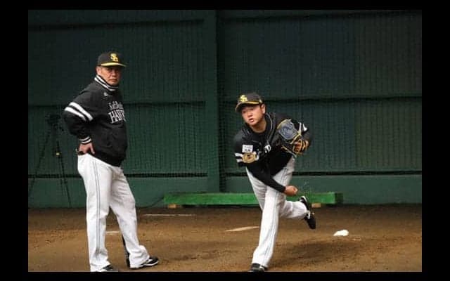 鷹ドラ3津森がブルペン“連投”　工藤監督からマンツーマン指導受け「スムーズになった」