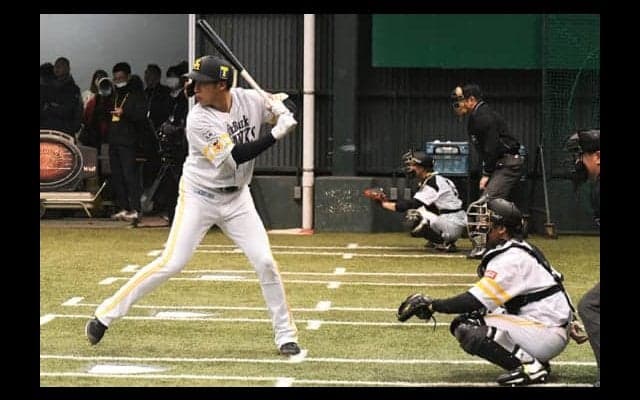 リハビリ組の鷹柳田、東浜の投球で“目慣らし”　「投手の球ってどんなんかいねと」