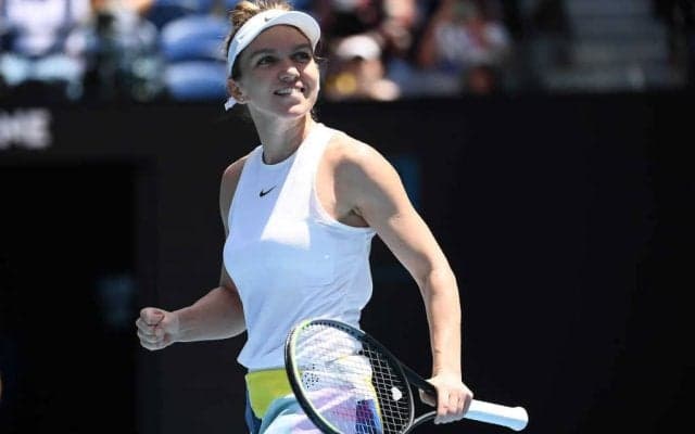 ハレプ 100回コーチを困らせる。200万円以上を寄付へ