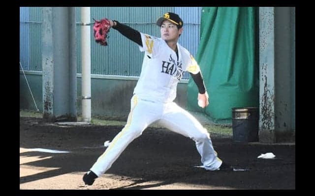 鷹の左腕・笠谷が初ブルペンで30球　腰の違和感で出遅れも「最強にいい球でした」