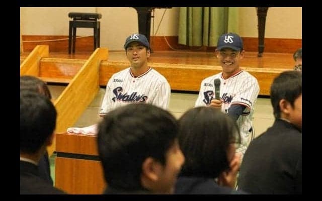 燕ドラ1奥川、中学時代は「公務員になりたかった。市役所に…」　地元生徒と交流