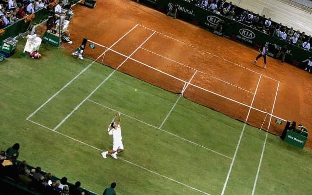 半面クレーで半面芝。フェデラーとナダルによる2007年の前代未聞の試合