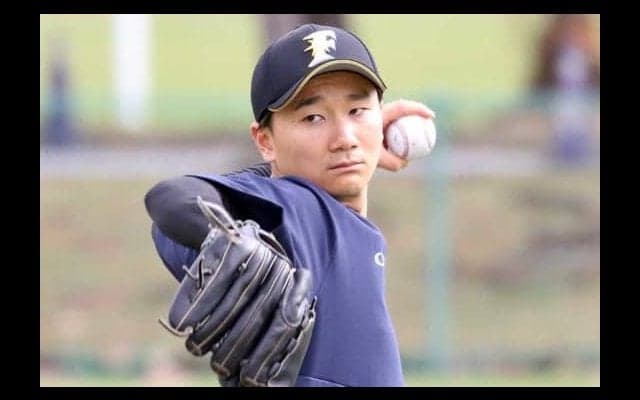 東大卒のハム3年目宮台、初実戦で2回1安打無失点　「早く1軍に呼ばれたいです」