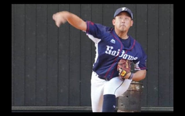 西武松坂、初めて捕手座らせ実戦さながら熱投　ファンからの拍手に笑顔