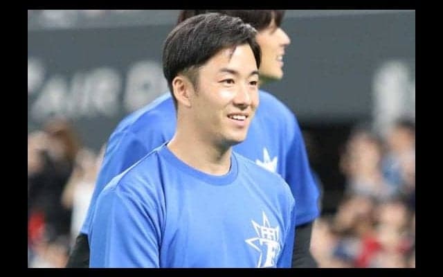 ハム斎藤佑、初対外試合で2回1安打無失点4K！　阪神藤浪との甲子園V腕対決で快投