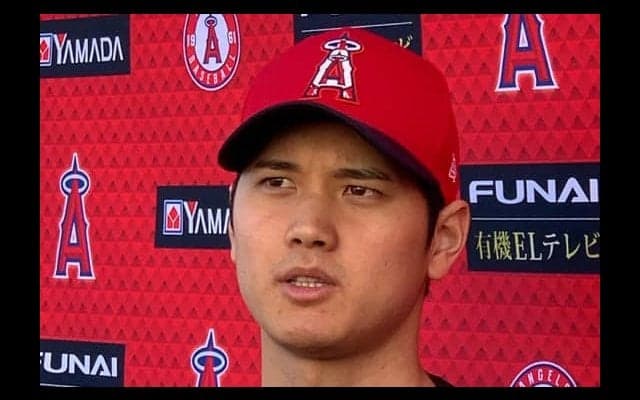 【MLB】大谷翔平、3年目は“マイカー”キャンプイン！　二刀流へ「今年もまだリハビリ」「その中で結果を」