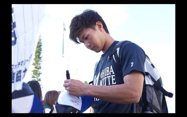 ロッテが新型コロナウィルス感染予防のためサイン、握手などのファンサービス自粛発表