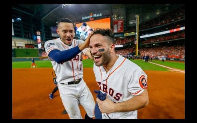 【MLB】電子機器疑惑のアルトゥーベを同僚が擁護　ユニ脱がない本当の理由は「未完成タトゥー」