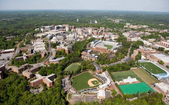 カレッジスポーツは変化の渦中に。ビジネス面の問題をクリアできるか