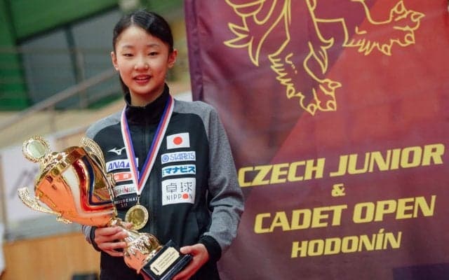 11歳・張本美和、堂々の3冠達成＜卓球・JCチェコオープン＞