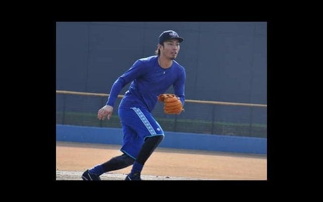 やらかしても前を向く。DeNA倉本寿彦はファン350人と握手した