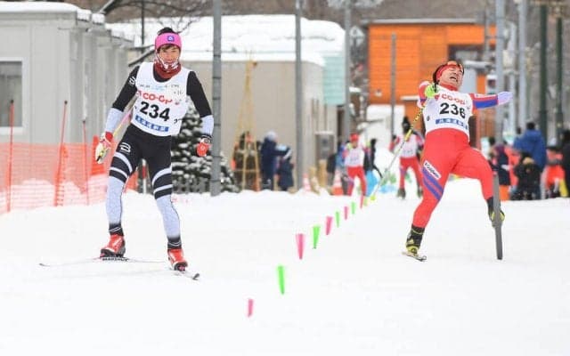 札幌大通公園がスノーパークに！ パラ代表選手や子どもたちが熱いレースで冬季競技をPR