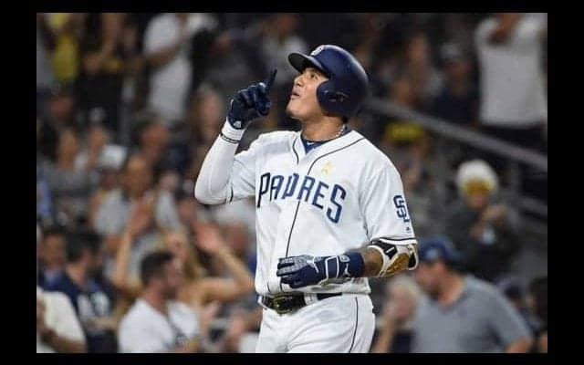 【MLB】阪神似のパドレス新“タテジマ”ユニは「球界ベスト」　マチャドらの“写真集”公開