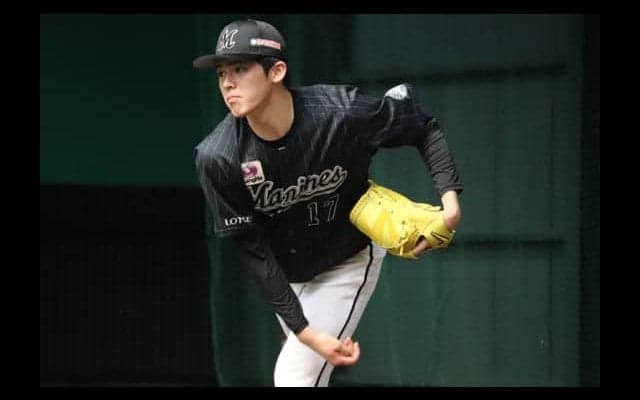 プロでも見たい？　ロッテドラ1佐々木がブルペンで44球　鷹選手10人超も注目