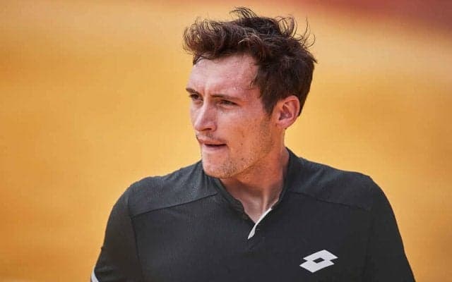 トミー・ヒルフィガーのモデルも務める22歳イケメンプロテニス選手！