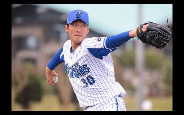 DeNA飯塚が「いーどぅし」かーなーさんと入籍報告　「明るい笑顔に支えられています」