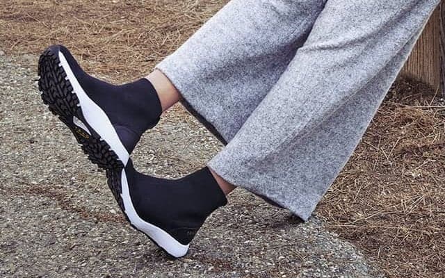 アプリ連動型スマートウォーキングシューズが日本初上陸…8年間充電不要